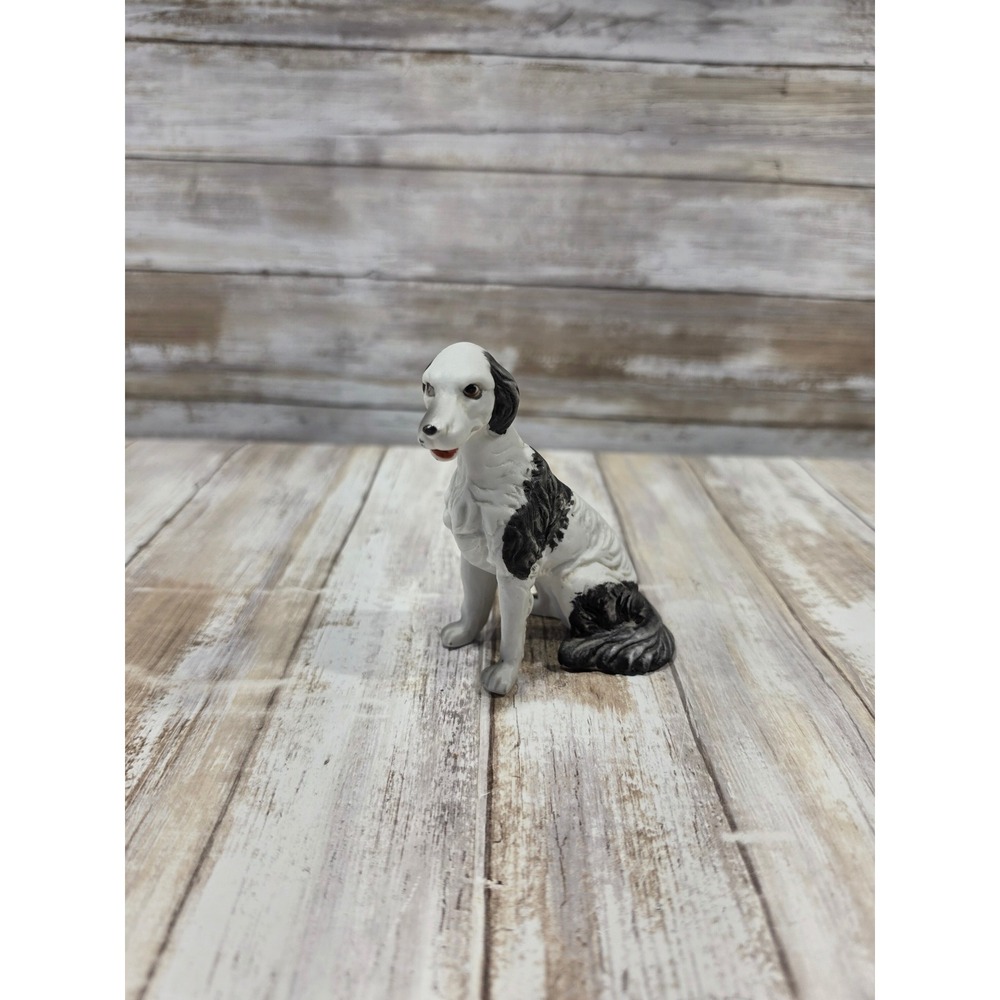 Vintage Ceramic English Setter Dog Figurine Black White‎ Hunting Dog 4.5 Inch
